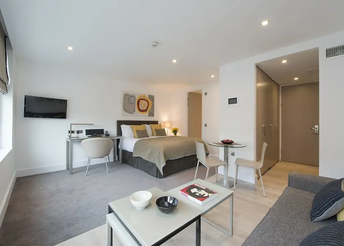 Rosebery By Supercity sAparthotel